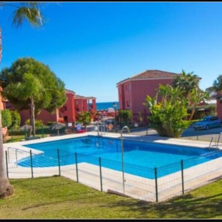 Apartamento Jardines De มานิลบา ภายนอก รูปภาพ