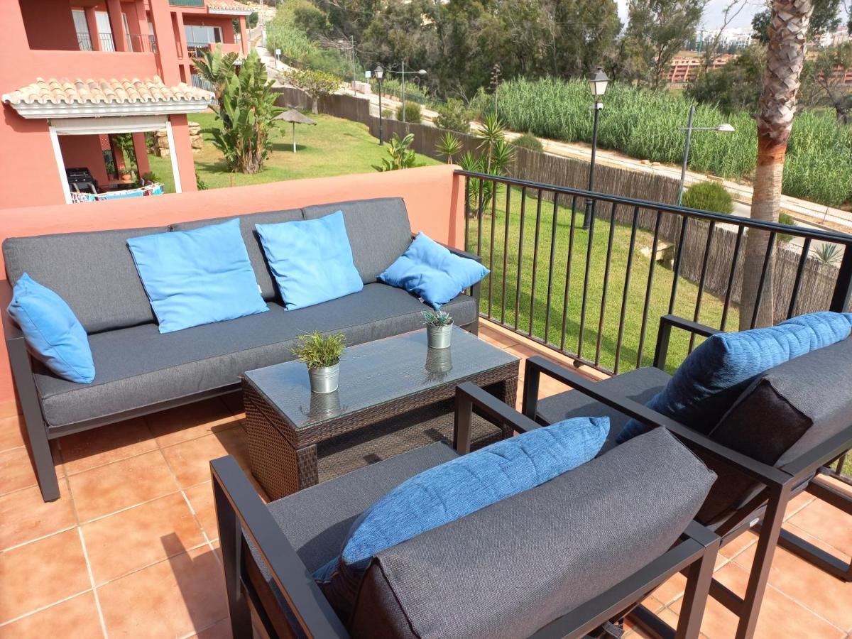 Apartamento Jardines De มานิลบา ภายนอก รูปภาพ